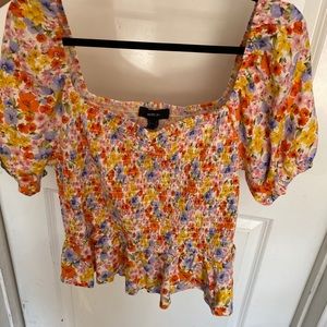 NWT FLORAL BLOUSE